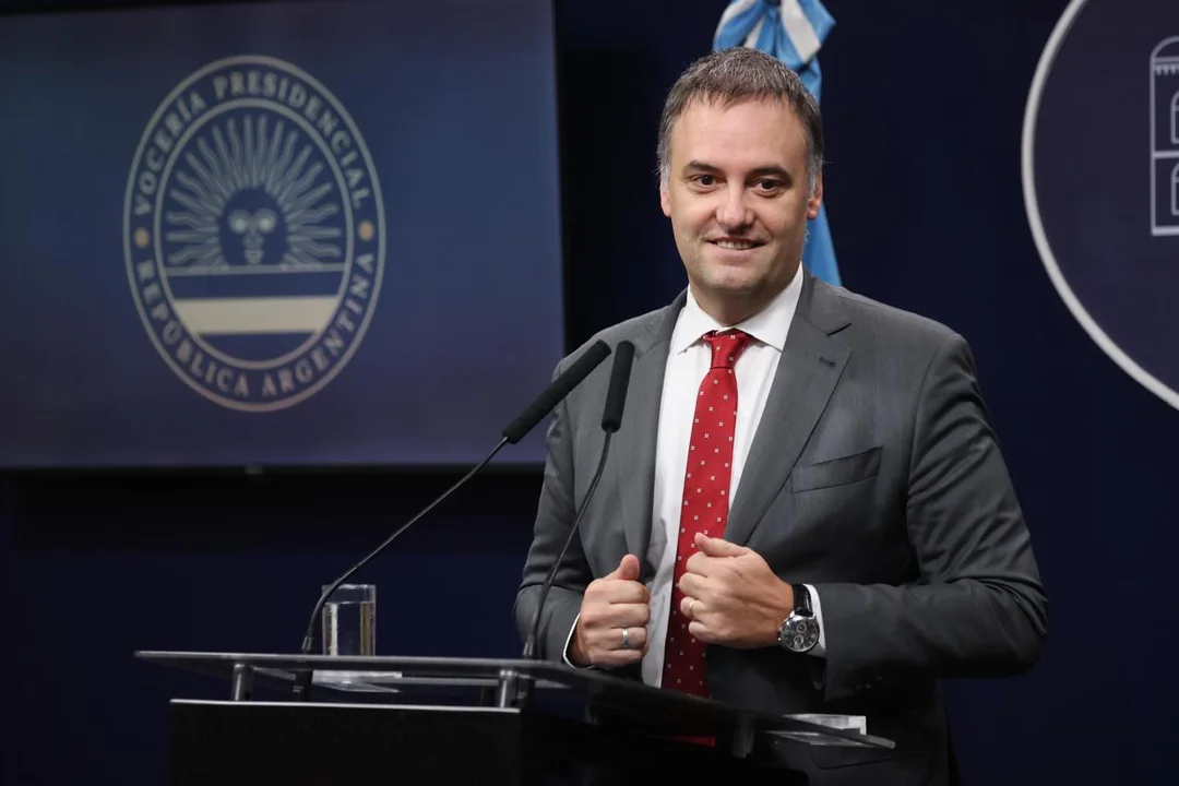 Adorni ratificó su posibilidad de presentarse en las próximas elecciones: «hasta el cierre de listas, somos todos candidatos»