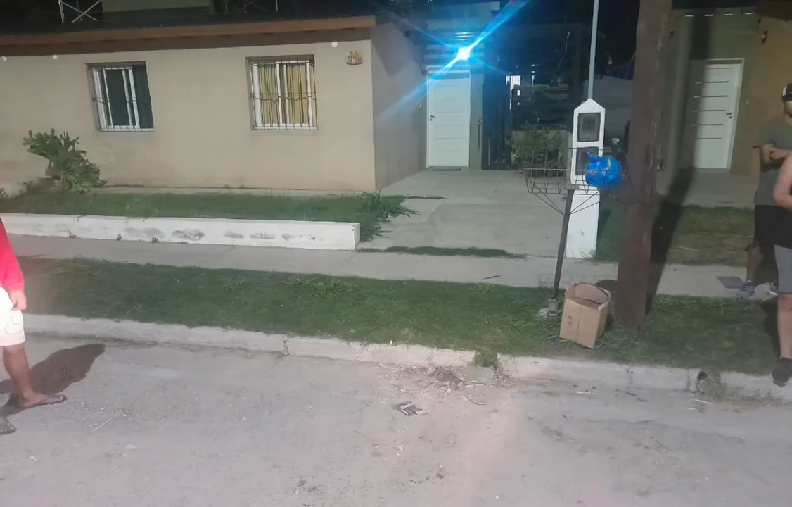 Córdoba: una mujer fue atacada por el pitbull de su vecina y está grave