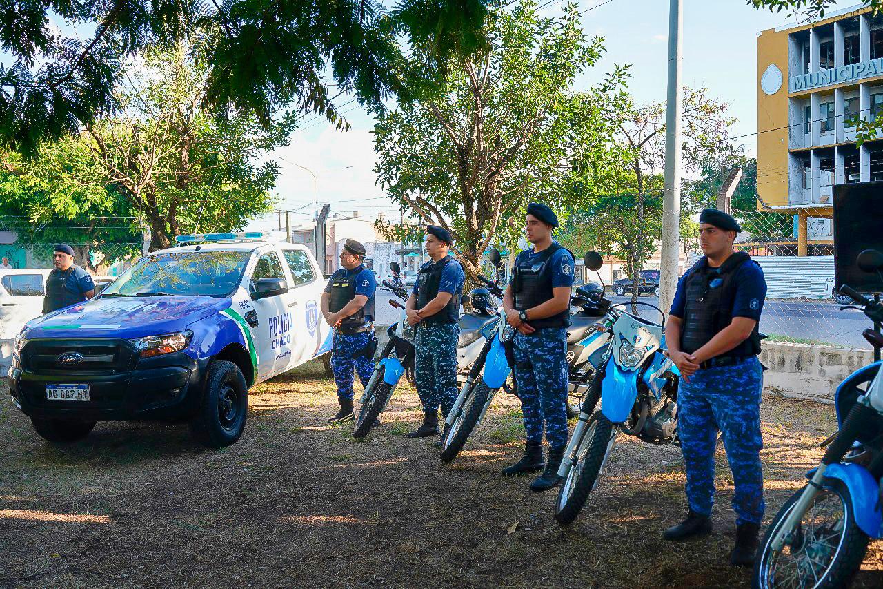 Nuevas medidas de seguridad en Barranqueras: el Gobierno instala casilla policial y hace entrega de móviles