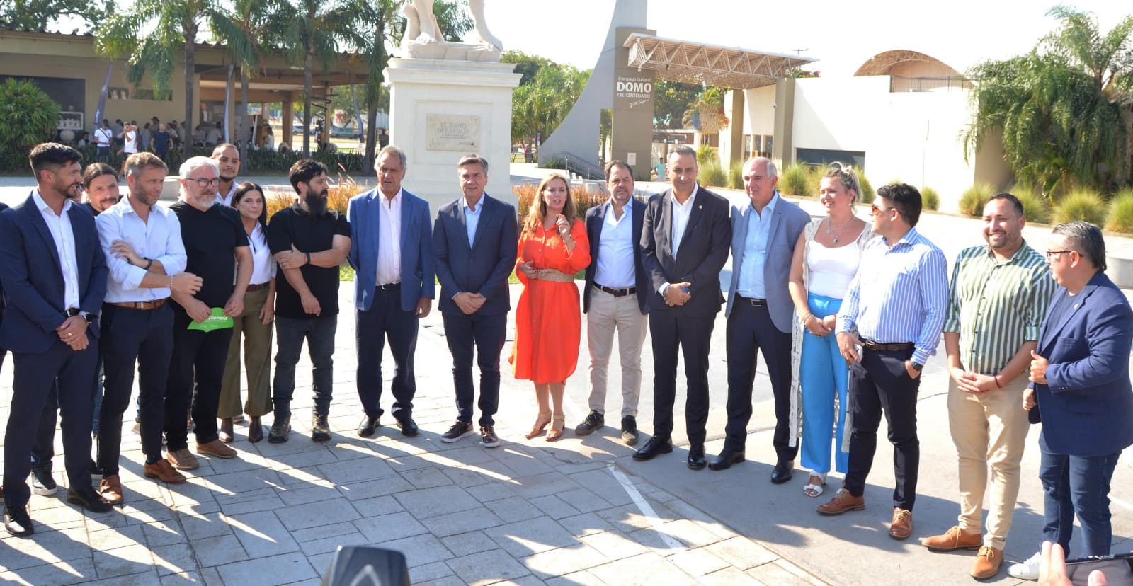 La Cúpula del Turismo Nacional experimentó la magia de las esculturas de Resistencia