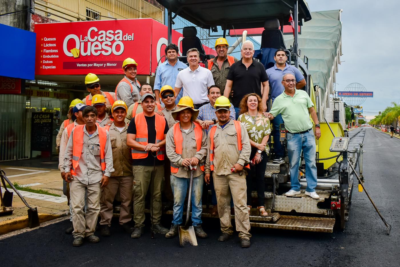 Av. 25 de Mayo: el Gobernador Zdero supervisó el avance del segundo tramo de repavimentación