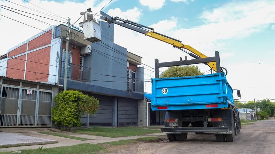 Barranqueras avanza con el plan de modernización del alumbrado público