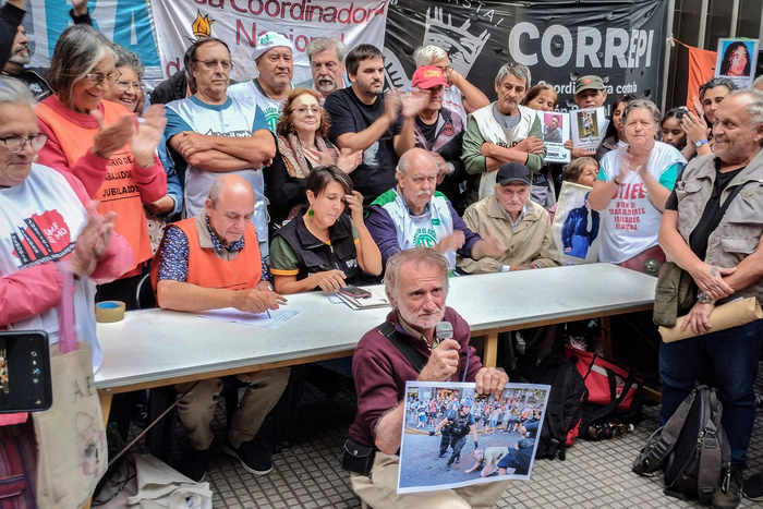 Ajuste previsional: organizaciones de jubilados, hinchadas de fútbol y la CGT protestarán frente al Congreso