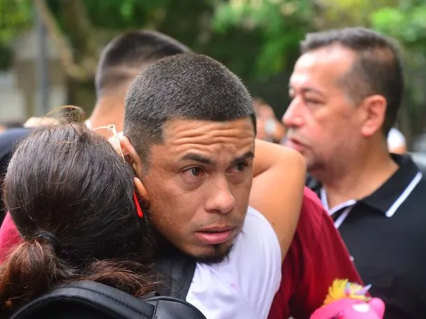 El padre de Kim Gómez pidió justicia: «Se están metiendo con nuestros hijos»