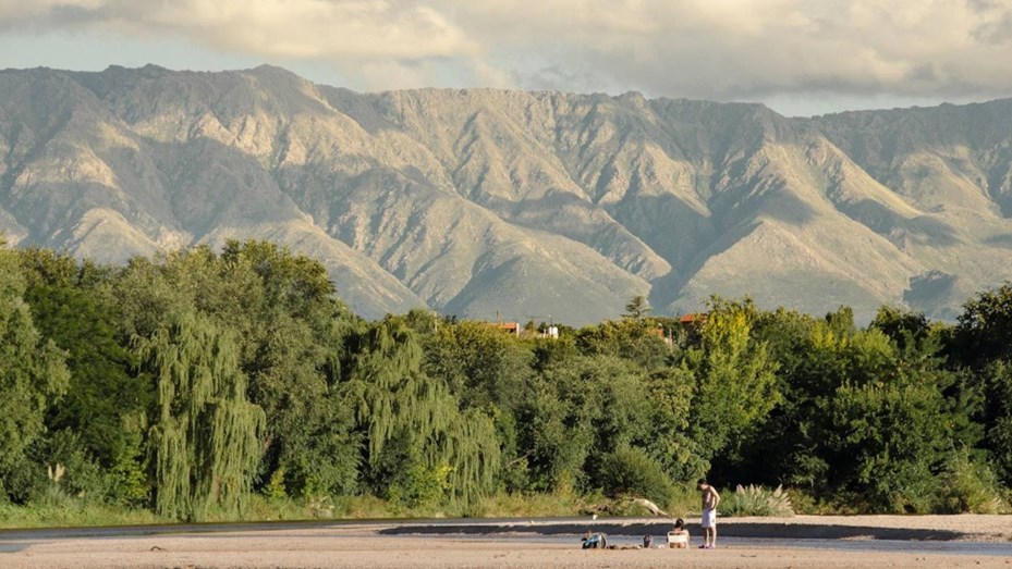 Un hombre se ahogó con la comida y murió