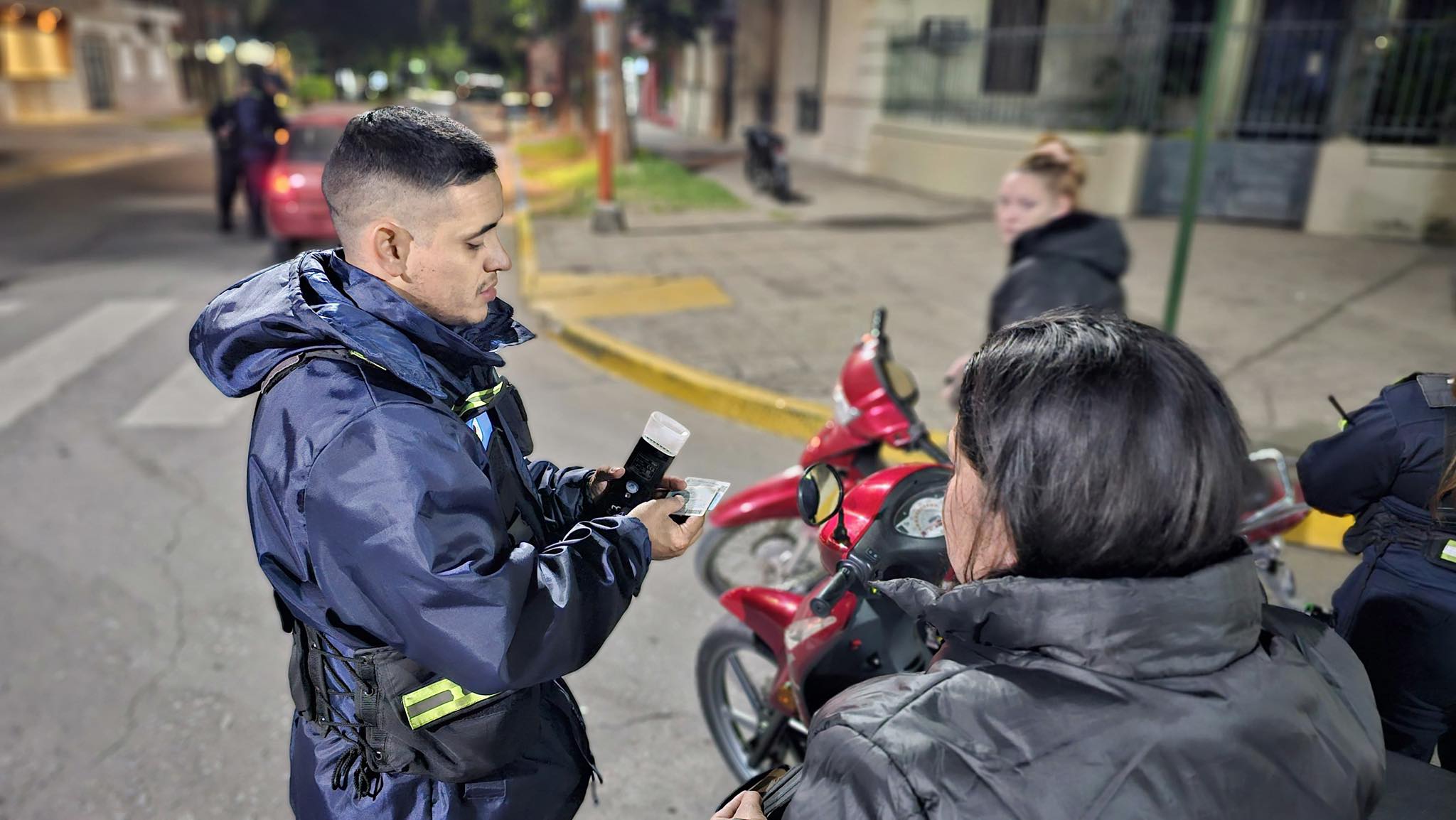 Controles móviles: retuvieron 37 vehículos y detectaron 26 alcoholemias positivas