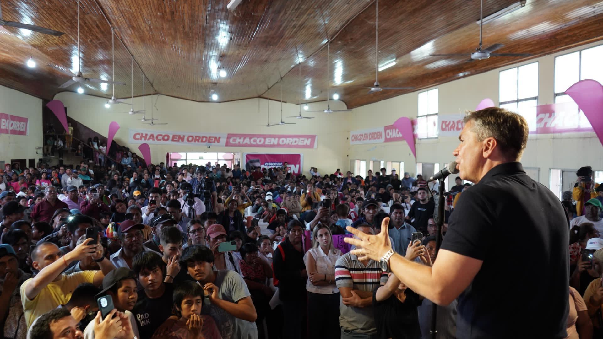 Juan J. Castelli: Zdero anunció la construcción de viviendas ñachec para los pueblos originarios