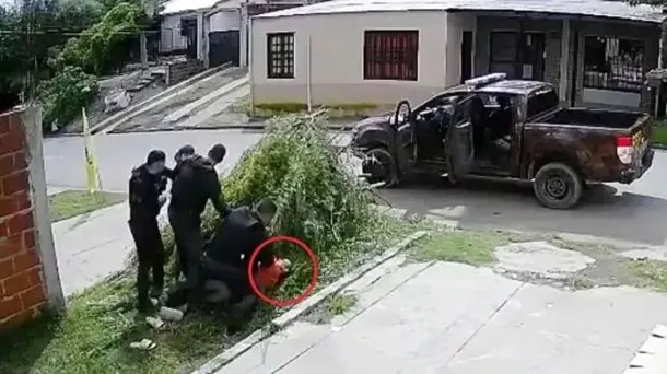 Apartan a policías en Entre Ríos tras violento accionar contra un joven