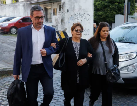 Una de las hermanas de Maradona dijo que el futbolista les dejó la marca