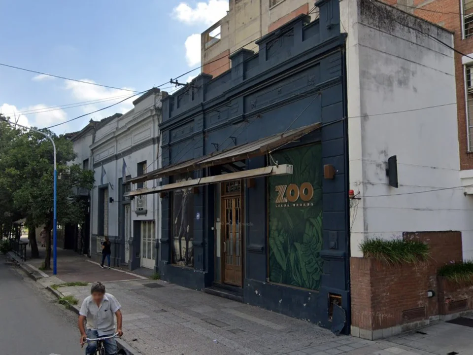 Un hombre fue golpeado por patovicas en un boliche y está internado en Tucumán