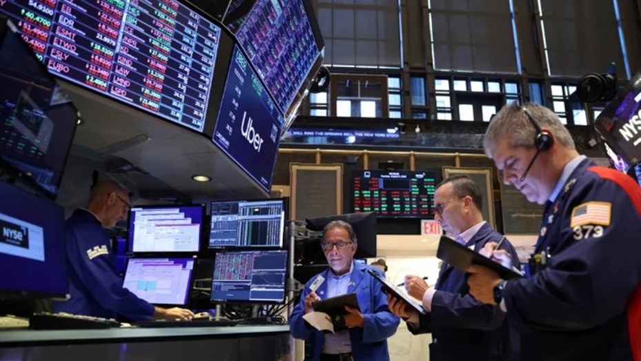 La suba de activos argentinos pisó el freno y la Bolsa opera en baja