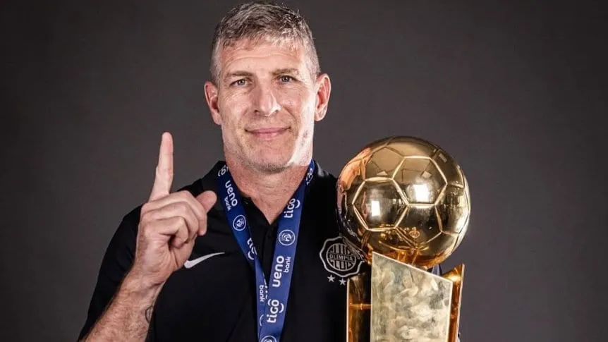 El emotivo mensaje de Palermo tras dejar de ser el DT de Olimpia: «No me despido, hasta la próxima»