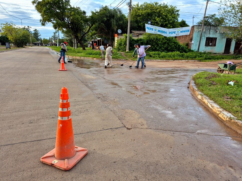 Barranqueras refuerza trabajos de mantenimiento en distintos barrios