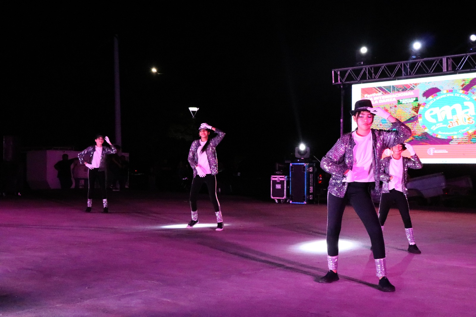 La Municipalidad de Resistencia llenó de danza el Domo del Centenario