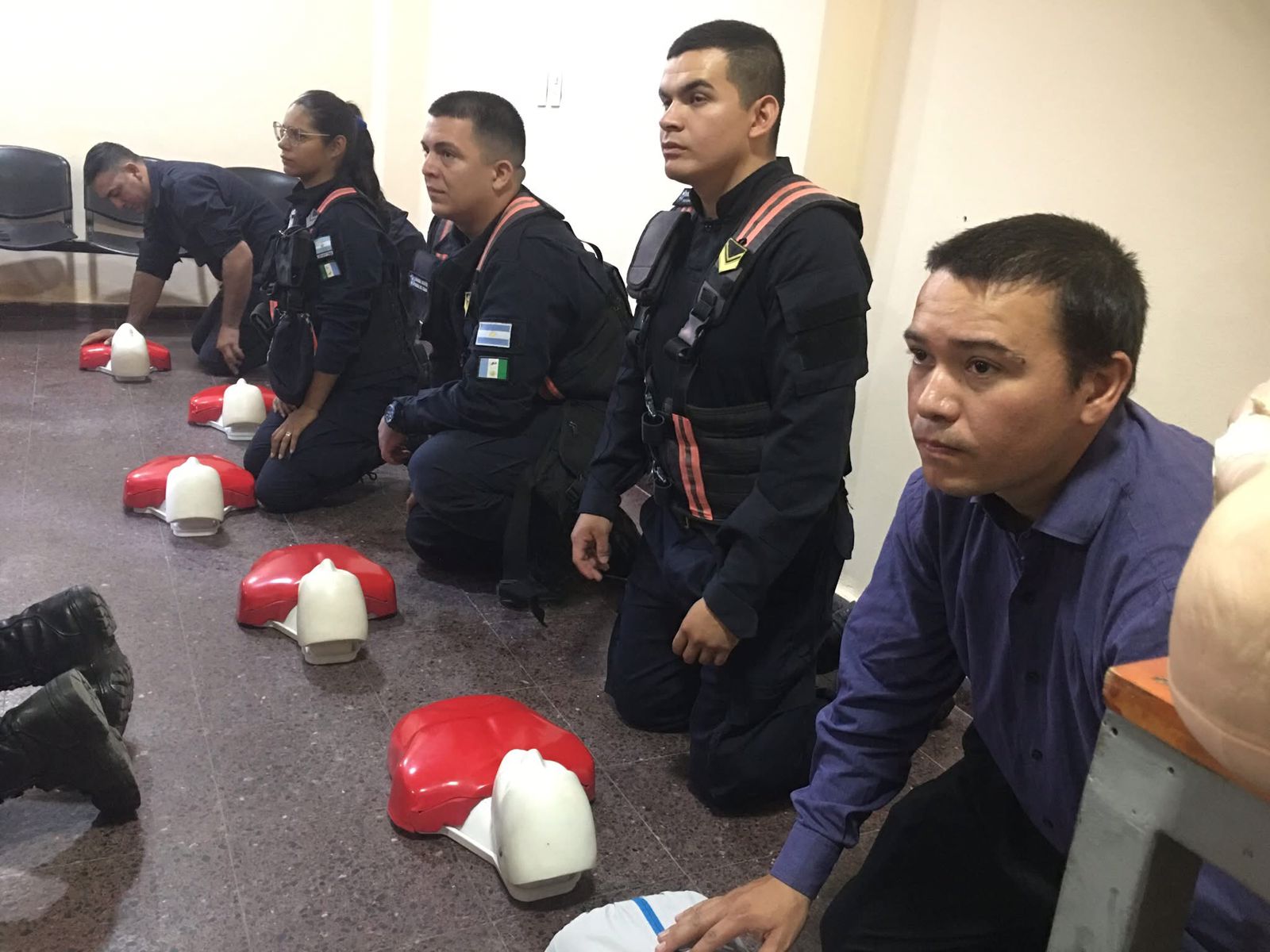 Efectivos viales fueron capacitados en taller práctico de primeros auxilios