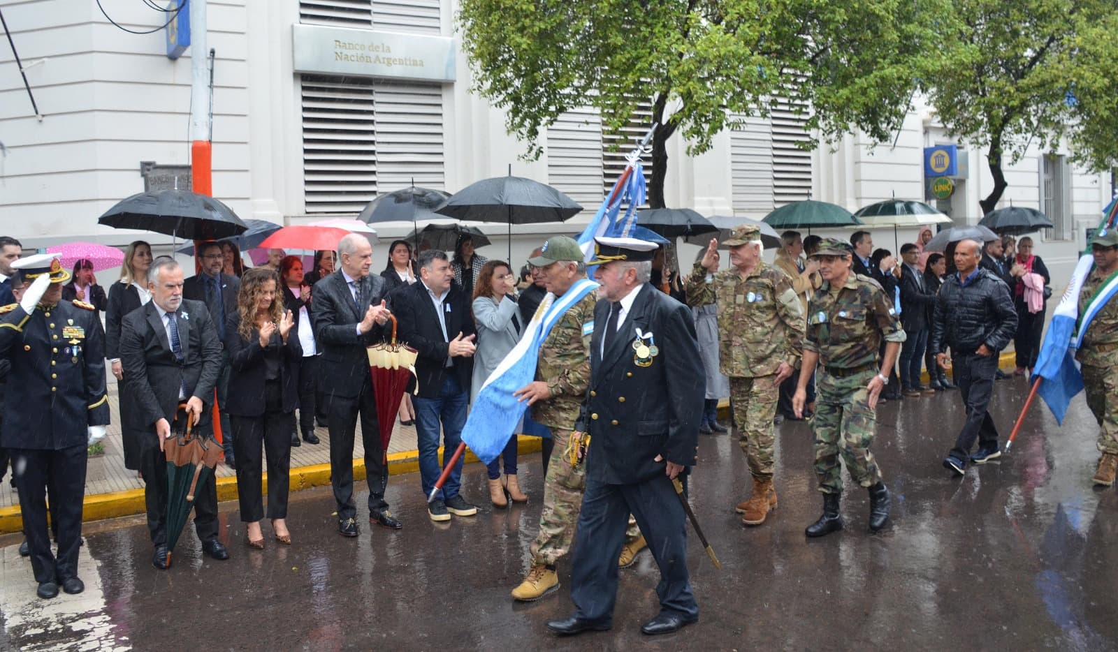 25 de Mayo en Resistencia: “Es una cuestión de construir un mundo de convivencia y encuentros”, dijo Nikisch