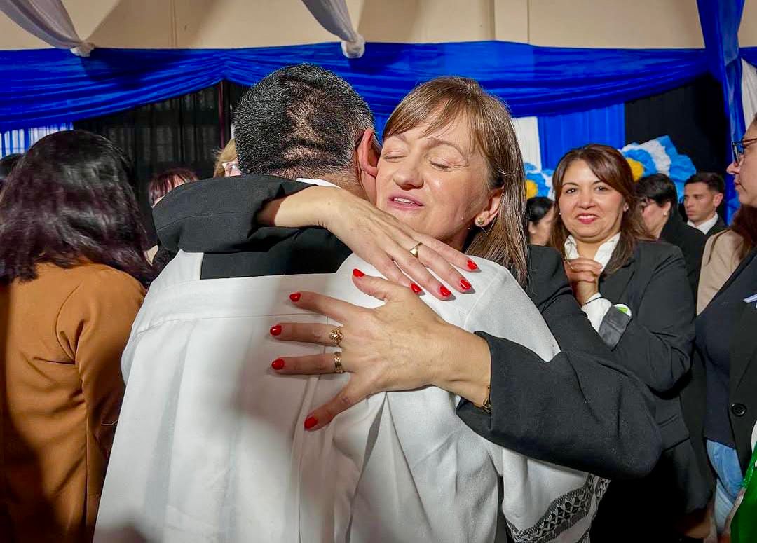 Gral. Pinedo: la Vicegobernadora Schneider encabezó el acto por el 113º Aniversario de la ciudad y por el 215 Aniversario de la Revolución de Mayo