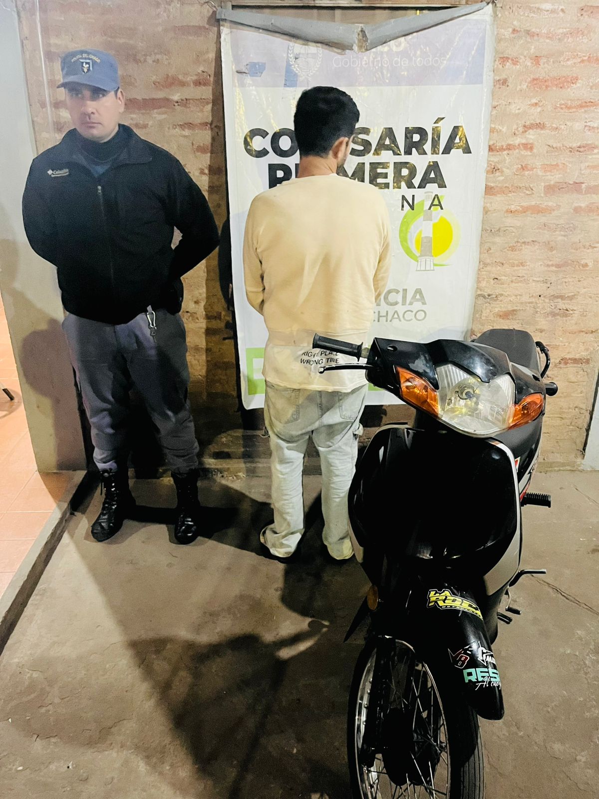 Comisaría Primera Fontana: vecinos retuvieron a un ciudadano que intentó robar un celular