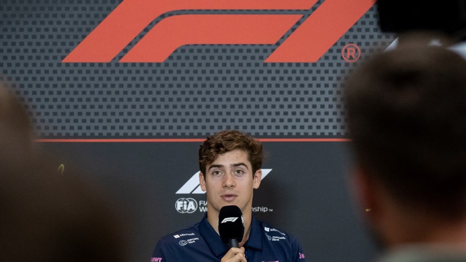 Colapinto, autocrítico en Canadá: “Hay cosas que no tienen mucho sentido”