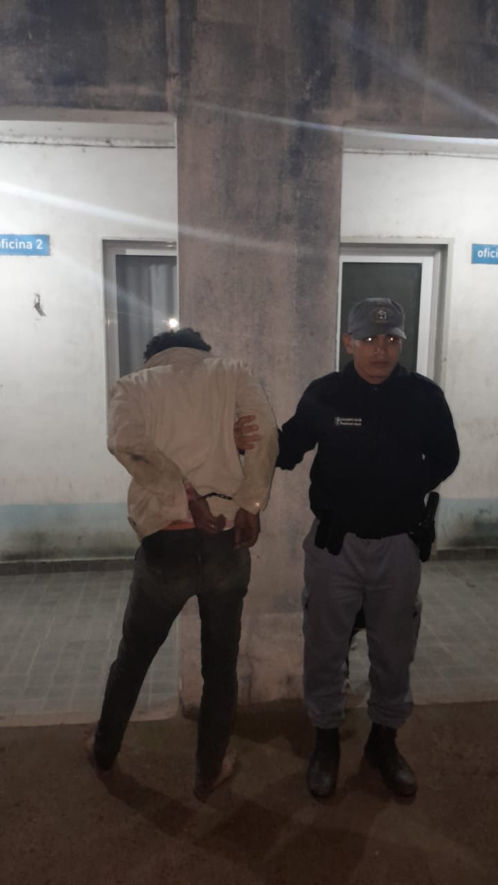 Barranqueras :Se quitó la tobillera electrónica y pidió ser detenido