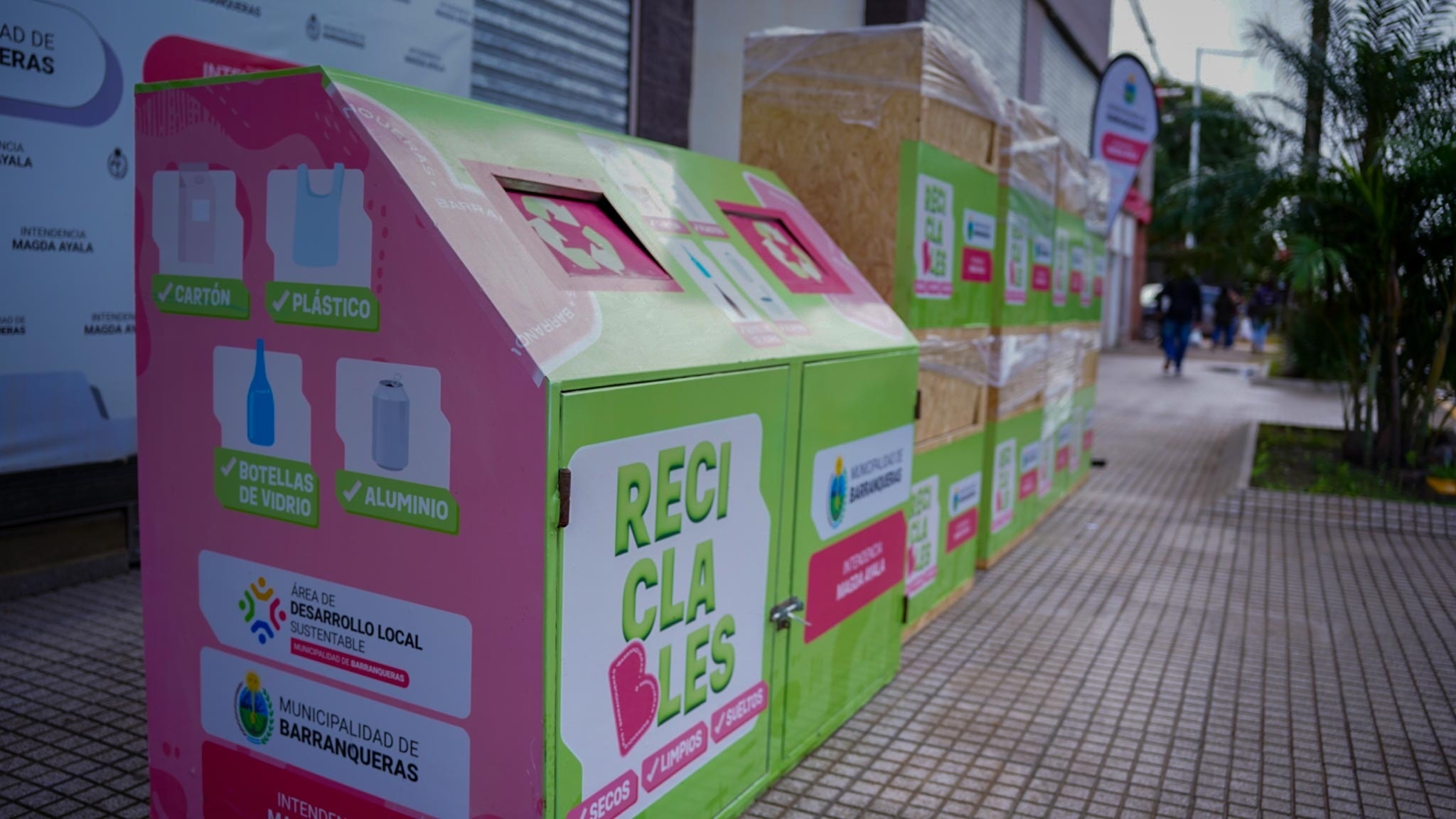 Barranqueras profundiza su compromiso ambiental con la entrega de contenedores para recolección diferenciada