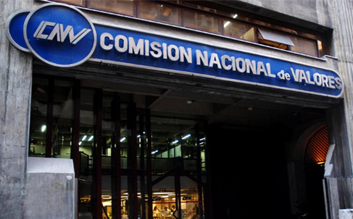 Gesto al mercado: el Gobierno flexibiliza el cepo y amplía el límite para transferir dólares