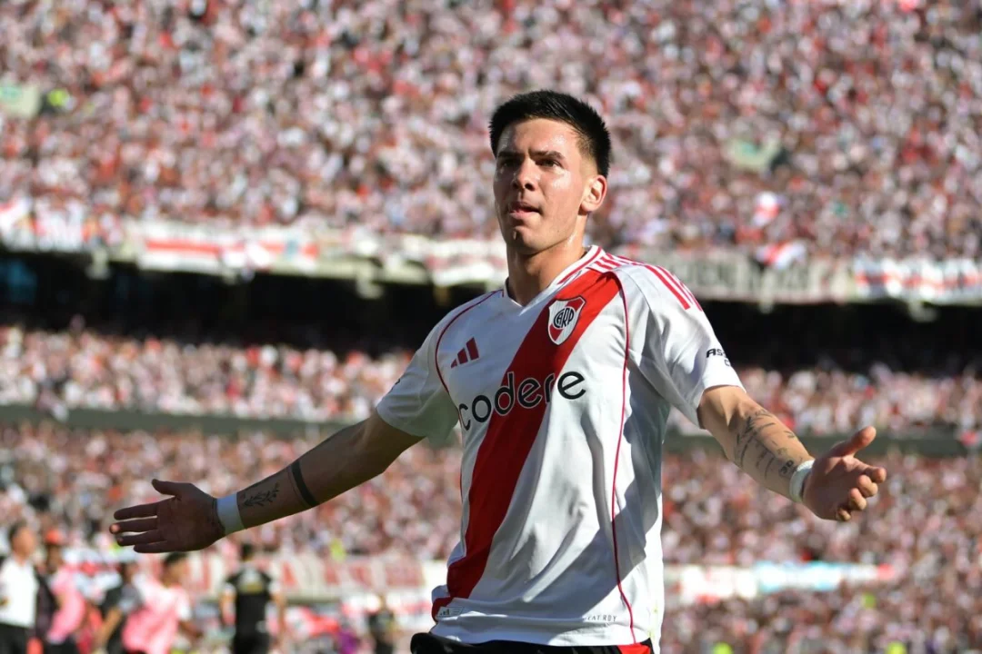 Real Madrid vs. PSG por la joya de River: el futuro de Mastantuono se define en horas