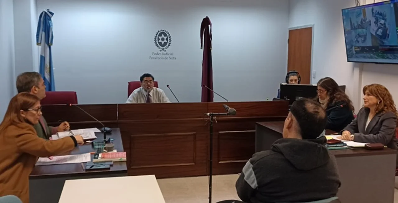 Huyó de la policía, chocó, murió su amigo y le dieron 3 años de prisión en suspenso