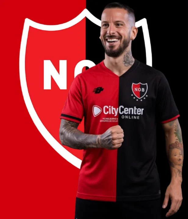 Es oficial: Darío Benedetto fue presentado en Newell’s y vuelve al fútbol argentino
