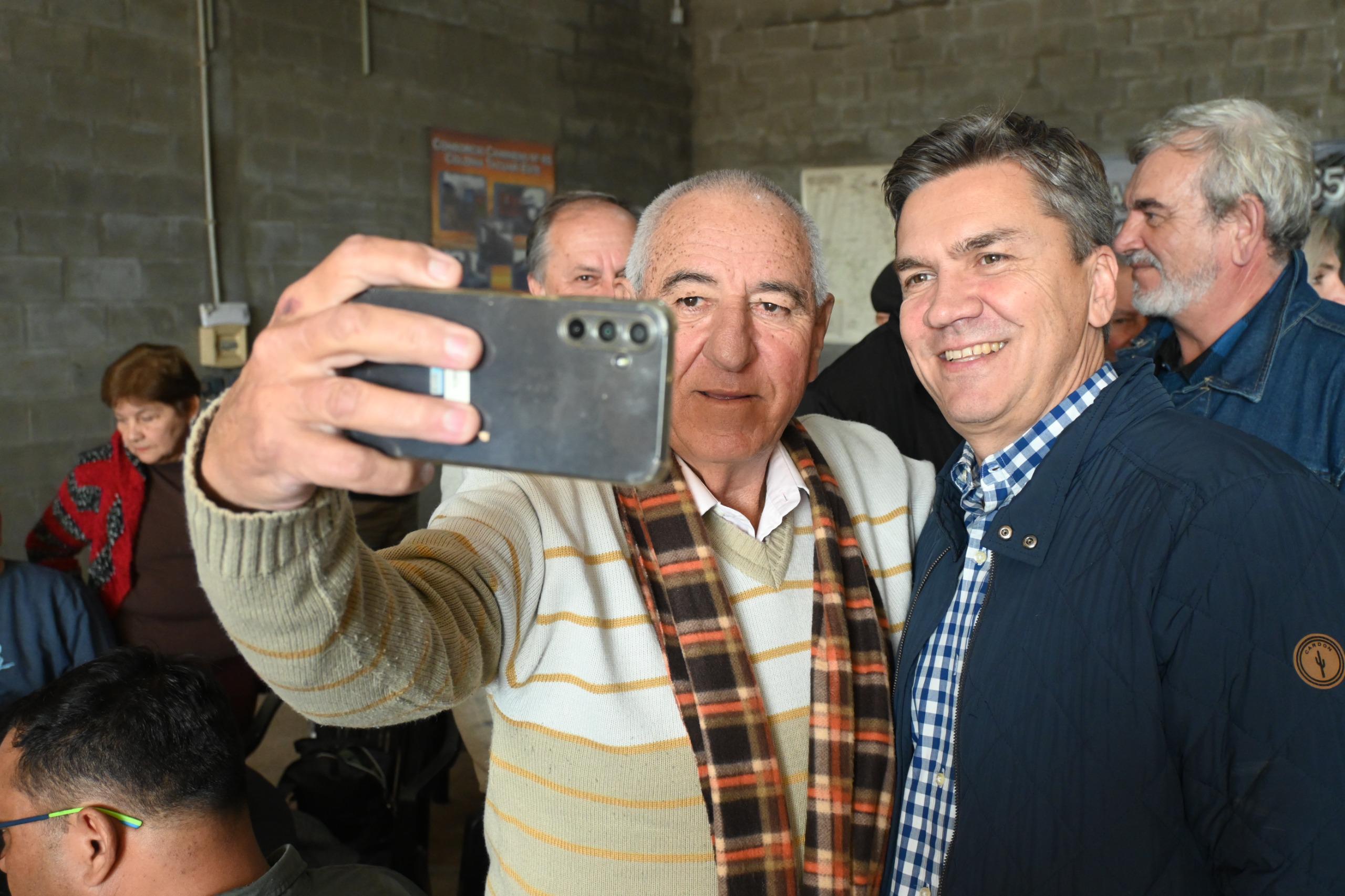 Este sábado: se entregó una nueva maquinaria para el Consorcio Caminero N°65 «Tacuarí Este» de Puerto Vilelas