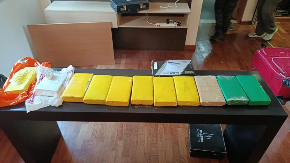Narco condenado tres veces tenía salidas transitorias: en su casa hallaron 12 kilos de cocaína