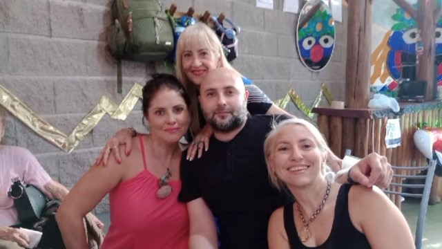 Rifan sus autos para pagar un tratamiento para su madre: la internación cuesta más de $6 millones por mes