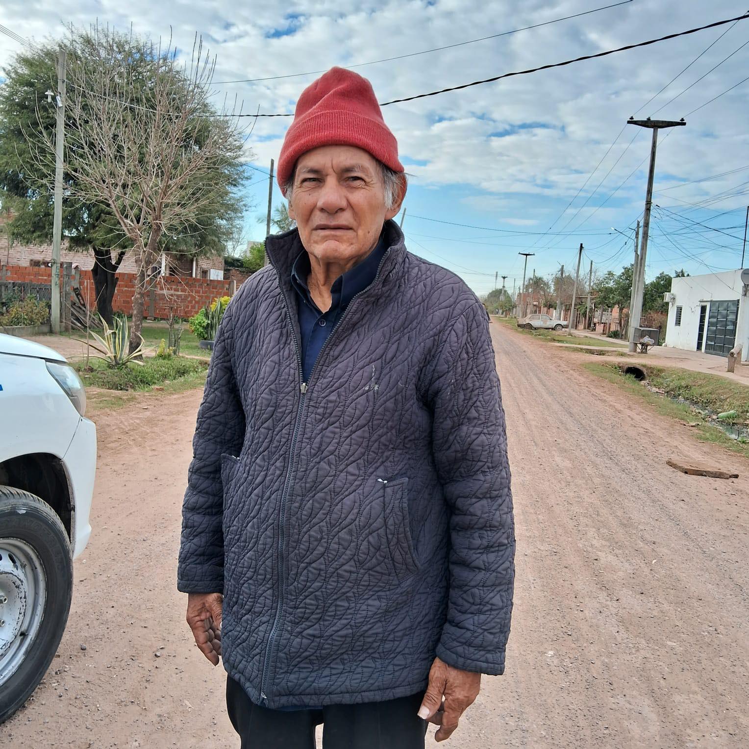La Municipalidad de Barranqueras asiste a un hombre perdido y pide ayuda para ubicar a sus familiares