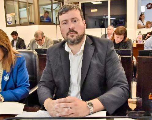 Romero Castelán: “Me da vergüenza ajena Pérez Pons”