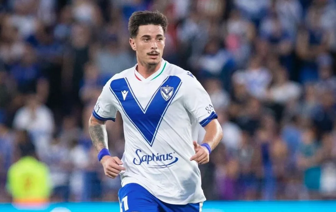 Real Betis de España y el Feyenoord de Países Bajos pelean por el fichaje del defensor Valentín Gómez