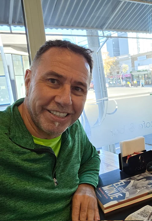 El periodista libertario detenido en Chubut apuntó contra César Treffinger: «Es un impostor»