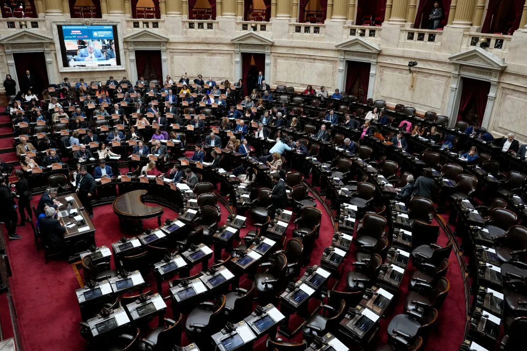 La batalla final por el veto de Milei: el Gobierno y la oposición, a la caza de los votos clave en el Congreso