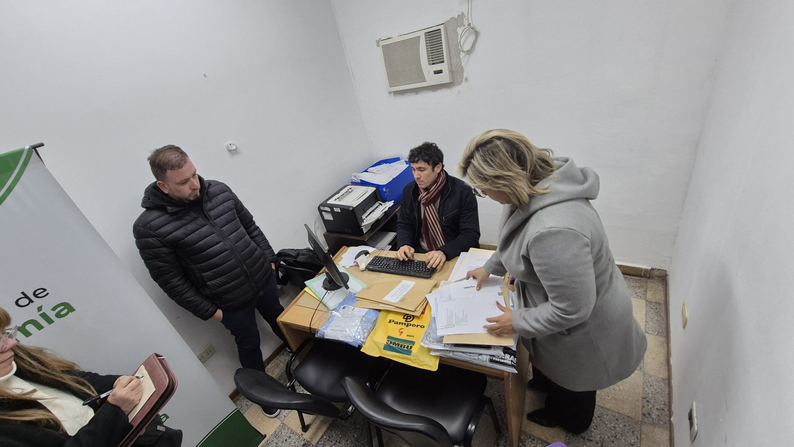 Apertura de sobres de licitación para la compra de indumentaria en la Municipalidad de Resistencia