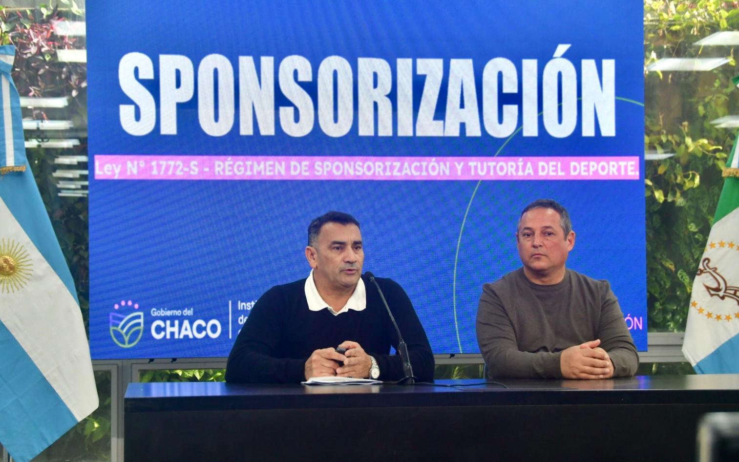 Vázquez cruzó a Capitanich: “Los clubes no se sienten representados con las expresiones que tuvo sobre ellos”