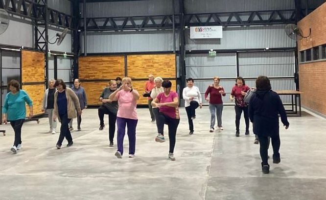 Libre y gratuita: el Instituto del Deporte promueve la actividad física para adultos mayores