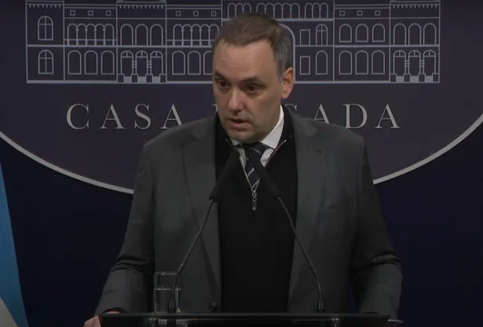 Adorni, sobre los audios de Karina Milei: «Si son verdaderos estamos ante un escándalo sin precedentes»