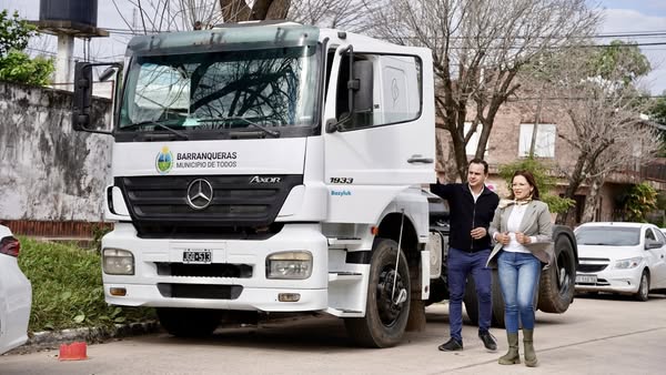 Más servicios para los vecinos: Barranqueras pone en marcha un nuevo vehículo municipal