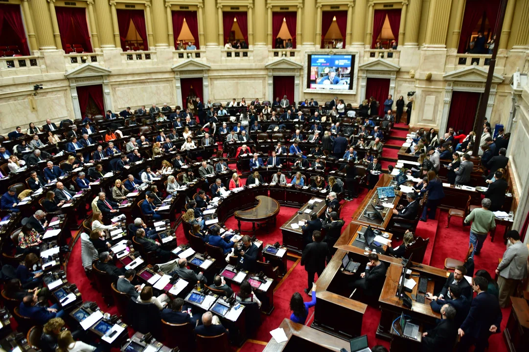 Con lo justo, el Gobierno Nacional logró blindar el veto a la ley de aumento jubilatorio en Diputados
