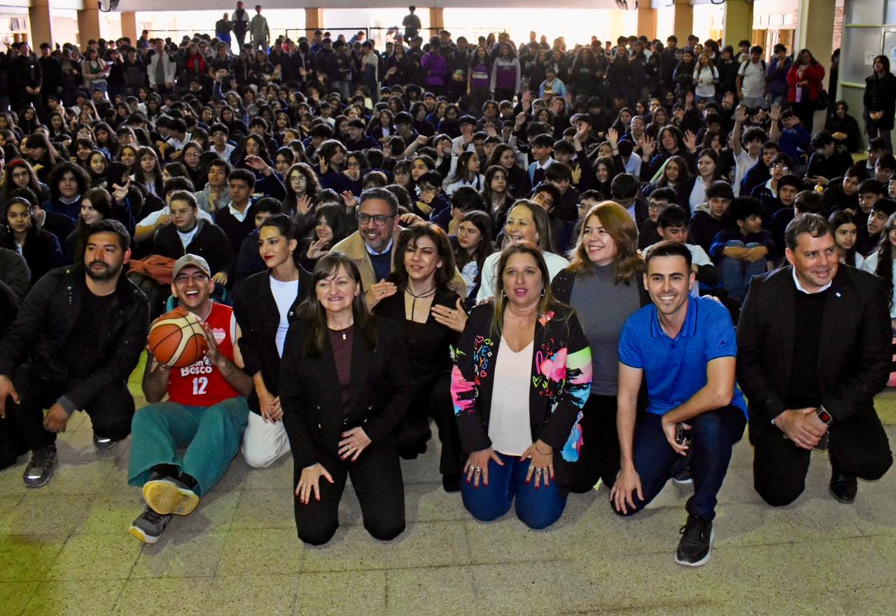 La Vicegobernadora  Schneider encabezó jornada de prevención y salud integral en adolescentes