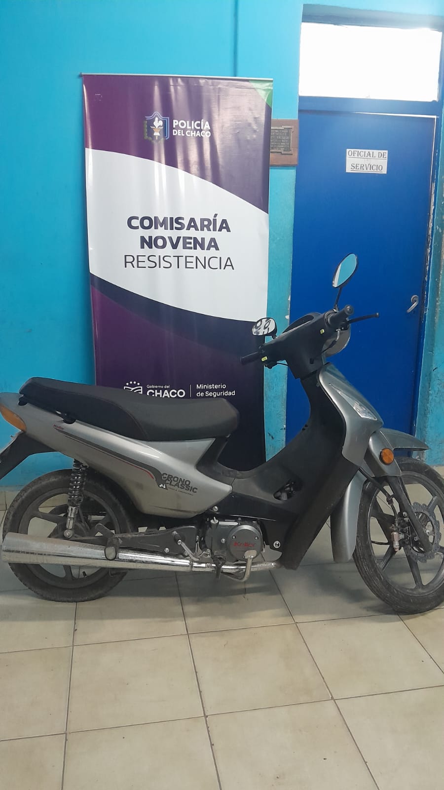 Detienen a un sujeto involucrado en un caso de robo y recuperan una moto