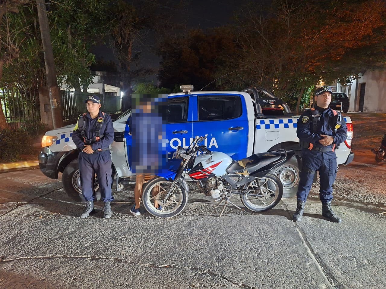 Fin de semana: secuestraron un arma de fuego, una camioneta con dominio y documentaciones apócrifas e incautaron una moto adulterada