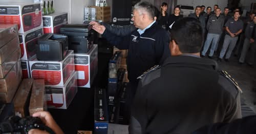 Seguridad entregó equipamiento informático para fortalecer el sistema penitenciario provincial
