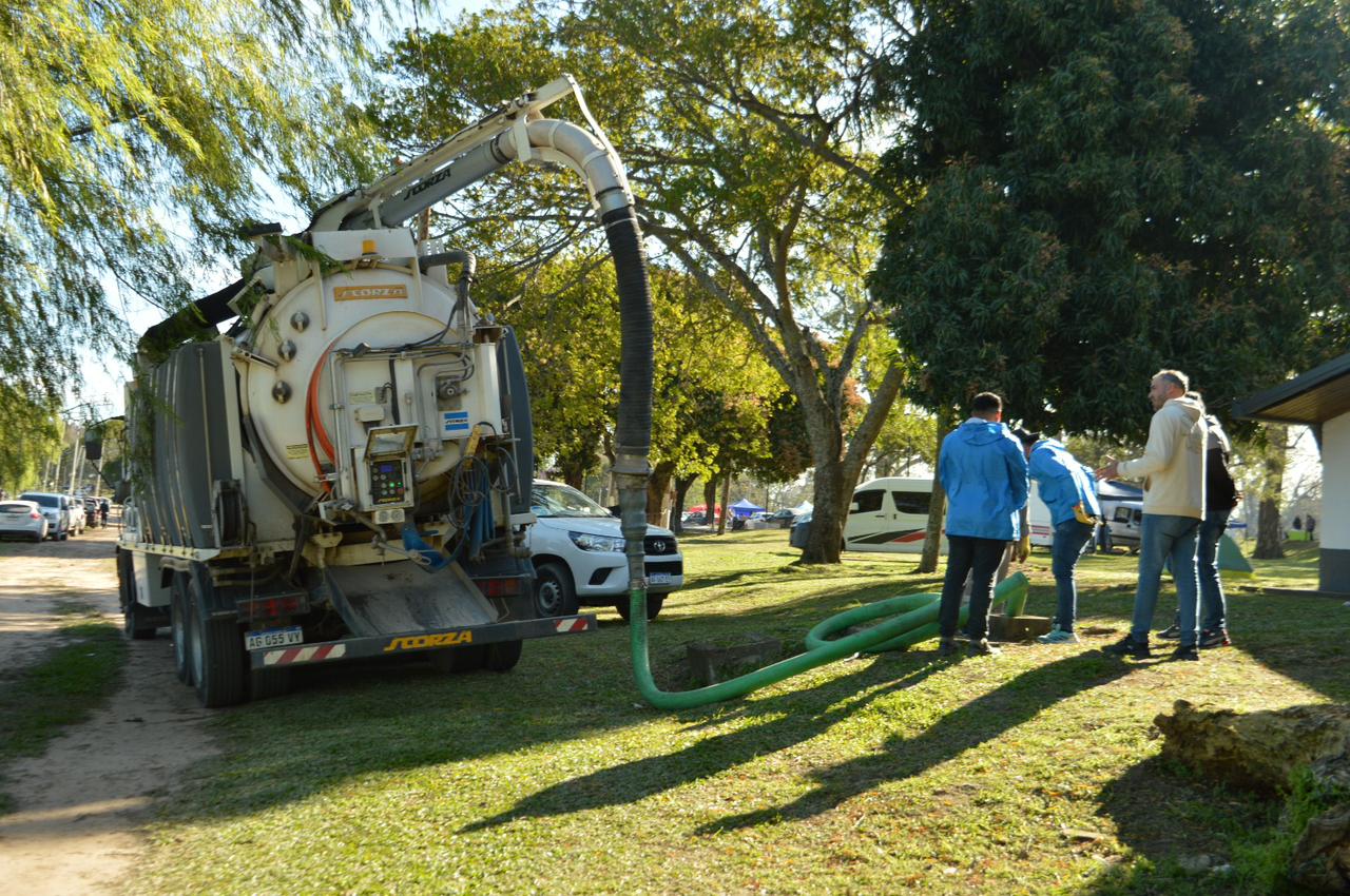 SAMEEP acompañó el Torneo de Pesca del Dorado con asistencia y trabajos de mantenimiento en la Isla del Cerrito