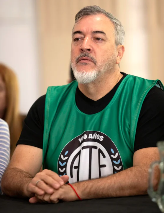 ATE le exige al Gobierno Nacional «reabrir las paritarias» y un aumento «de emergencia»