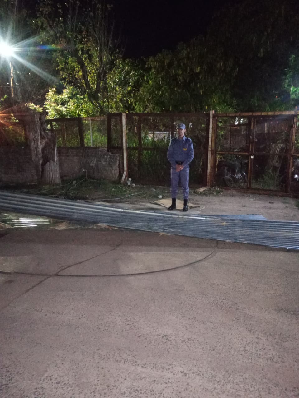 Intentaban vender chapas de zinc robadas de una obra en construcción